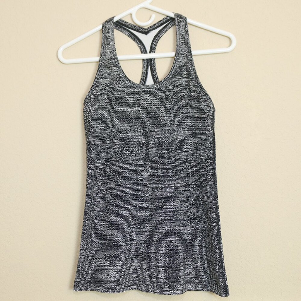 Lululemon Racerback Athletic Fitted Tank Top Black White Print Womens Sz 4